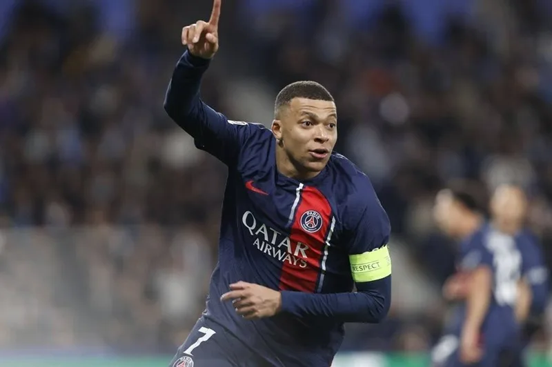 mbappe da cho cau lac bo nao